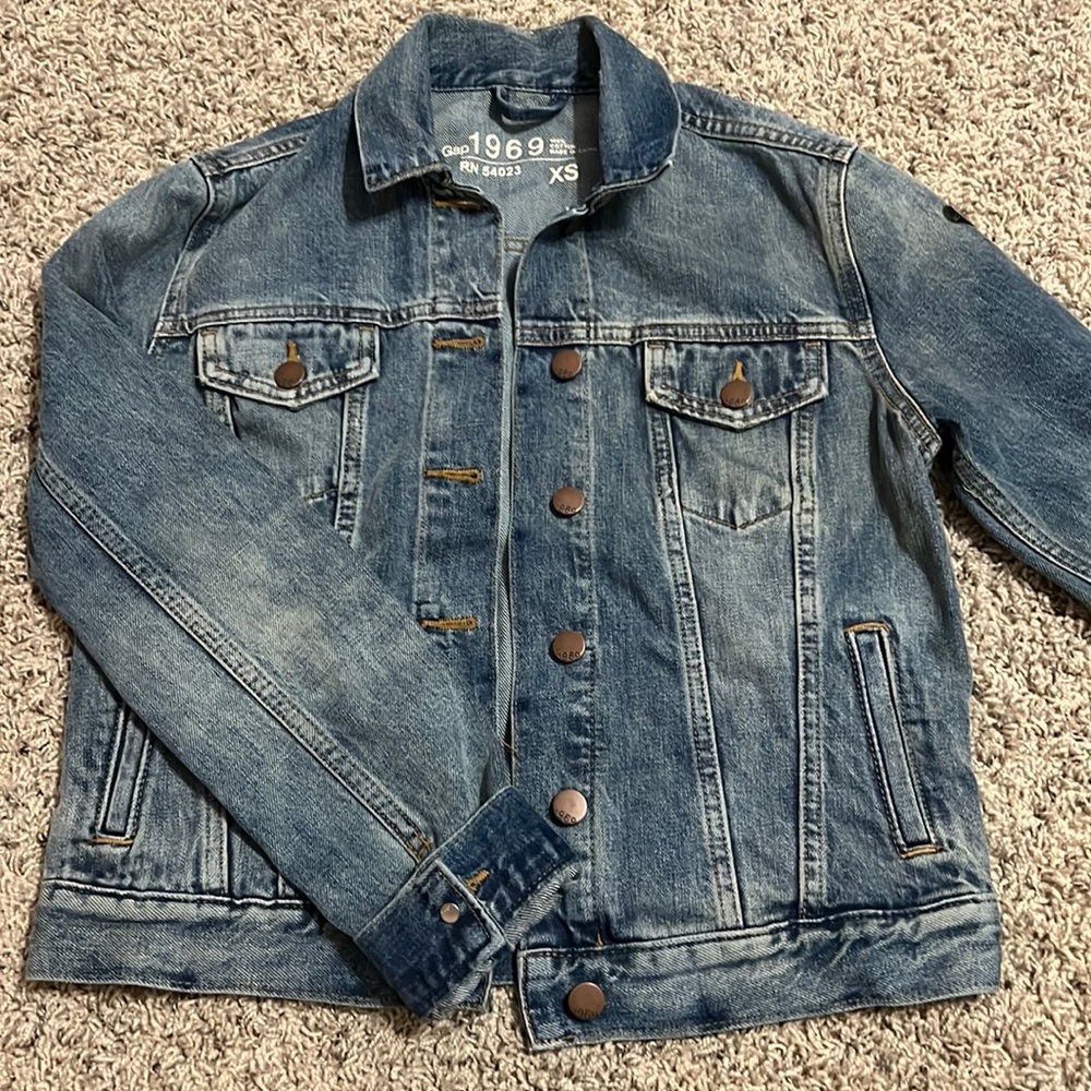 Woman’s Gap jean jacket